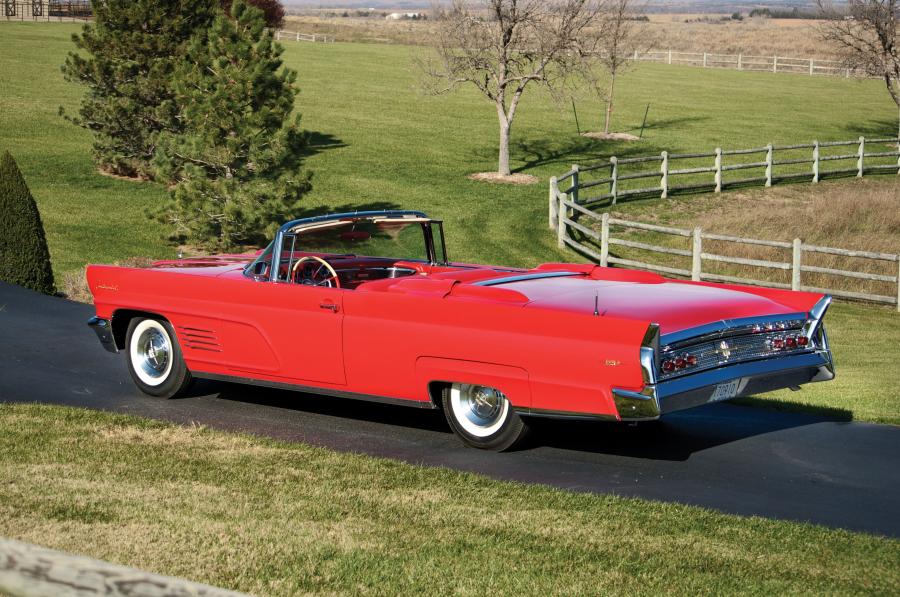  Lincoln Continental Mark V Convertible 1960 года  (фото 41 из 60)